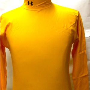 UA Men’s gold compression mock shirt